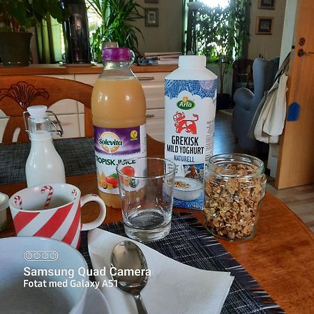 Naturnaera Dubbelrum B&B I Uppsala Ramstalund Dış mekan fotoğraf