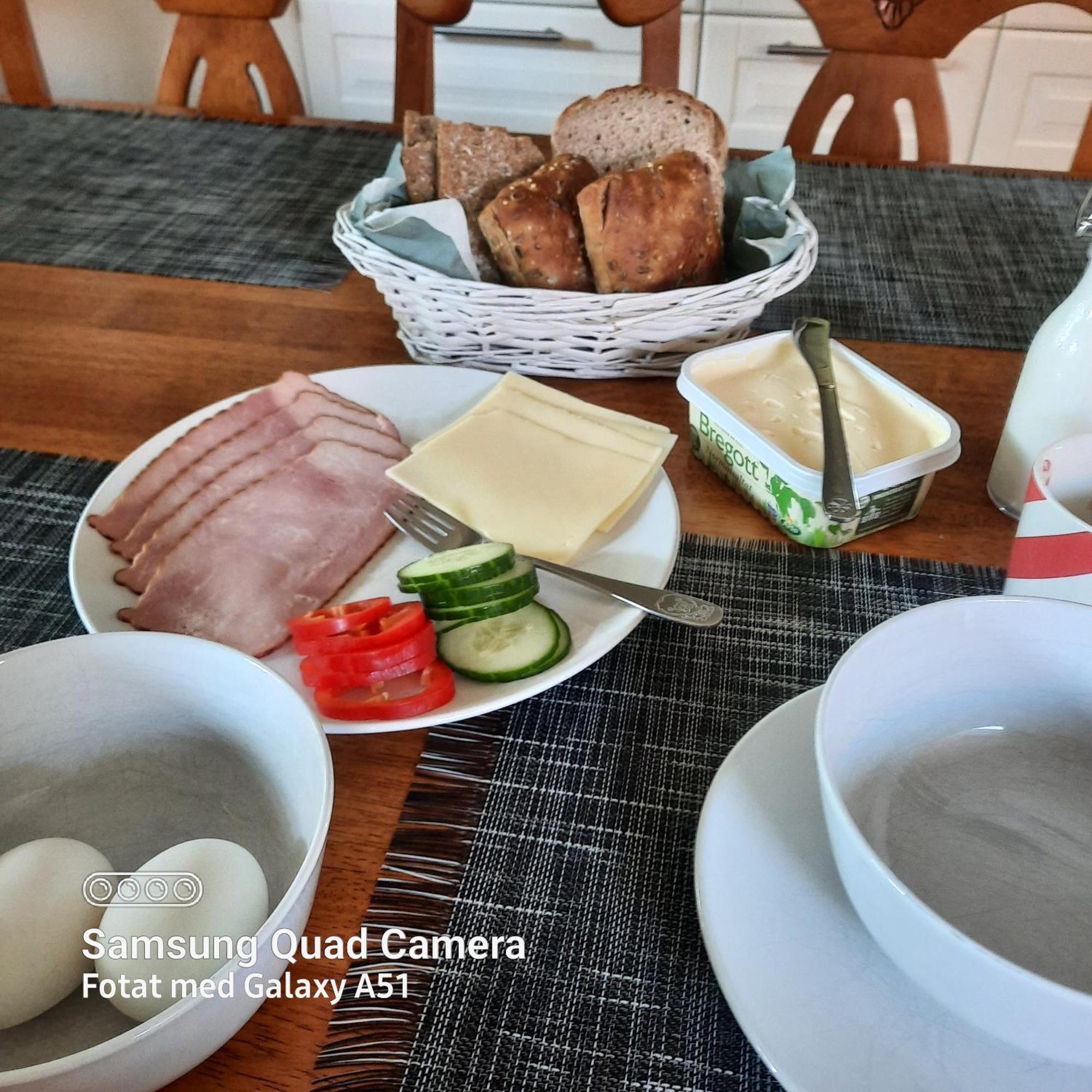 Naturnaera Dubbelrum B&B I Uppsala Ramstalund Dış mekan fotoğraf